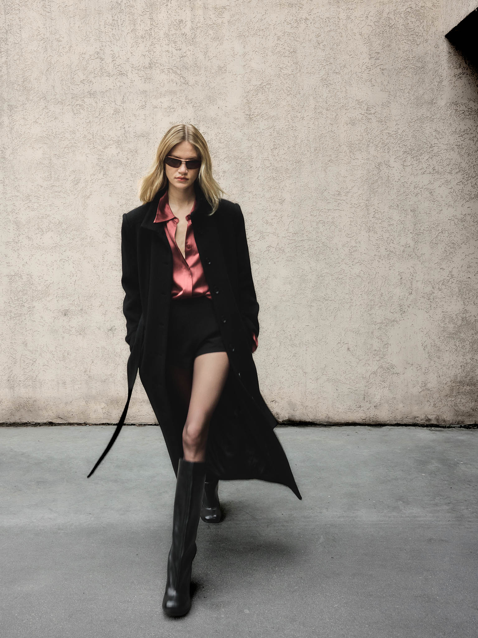 Woollen maxi coat with emphasised shoulders