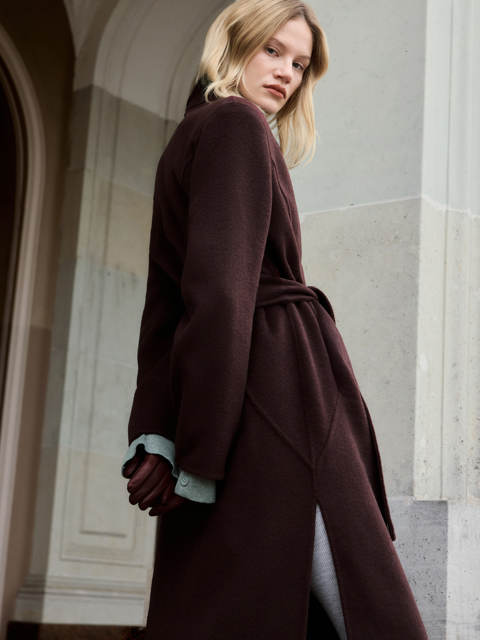 Straight woollen maxi coat with side slits
