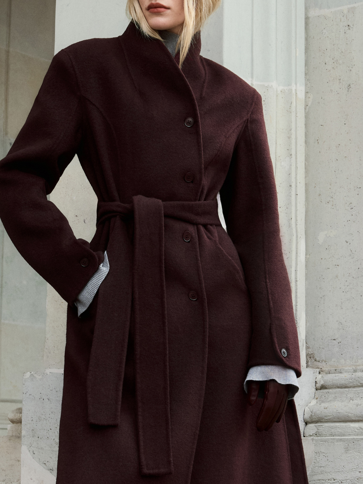 Straight woollen maxi coat with side slits