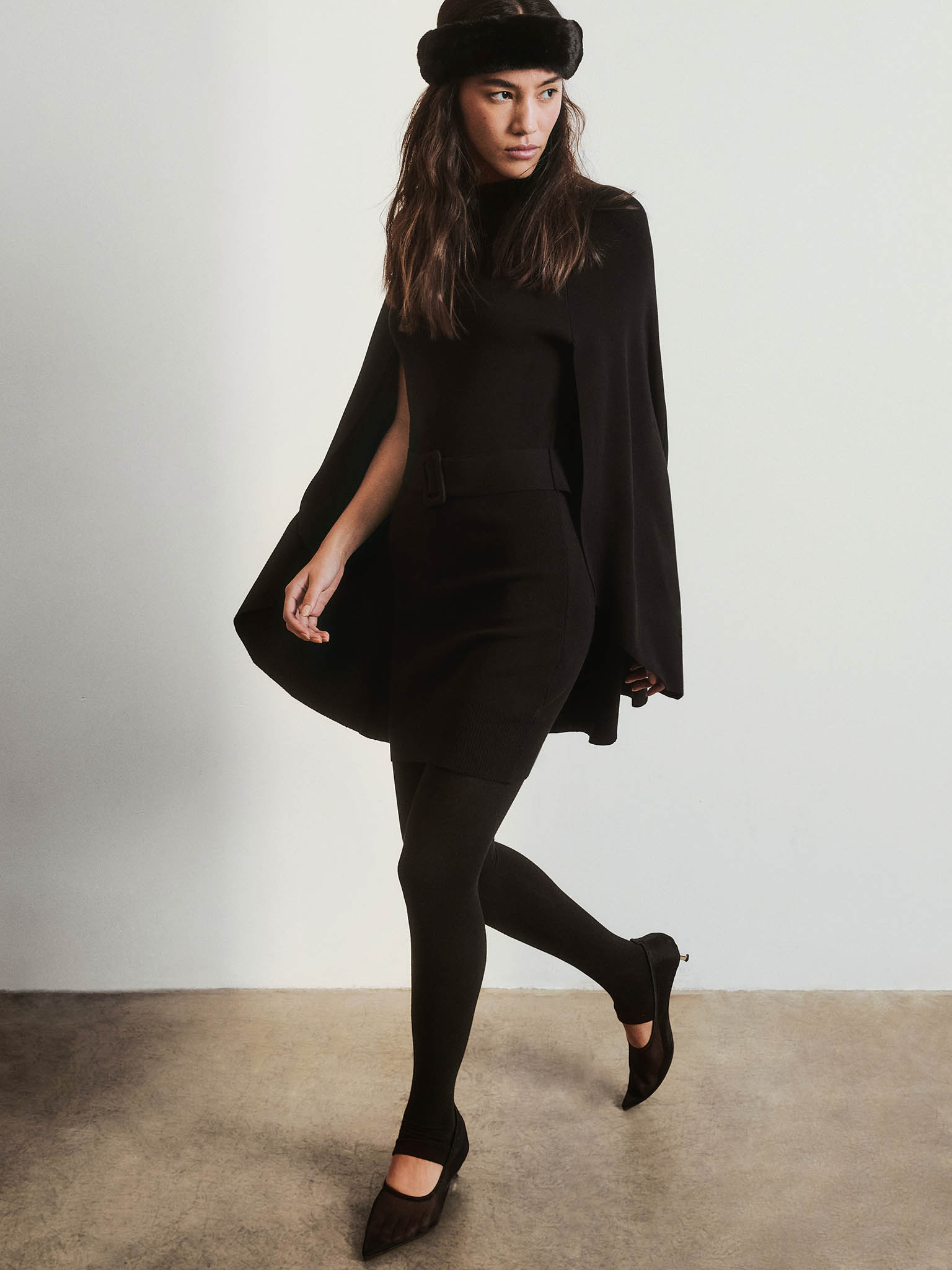 jersey dress with train Viscose mini jersey dress with a train and matching belt :: LICHI