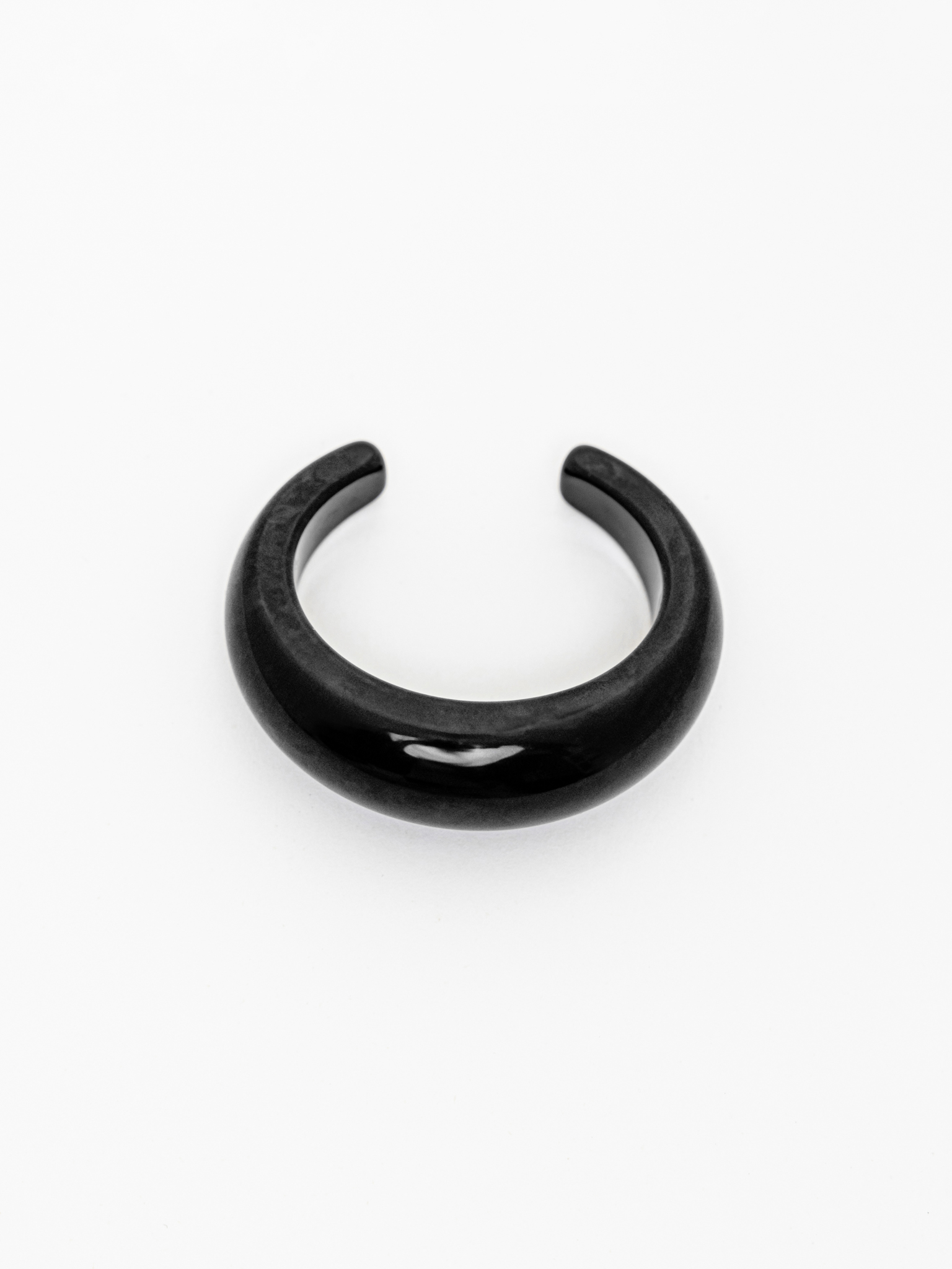 Voluminous round bracelet