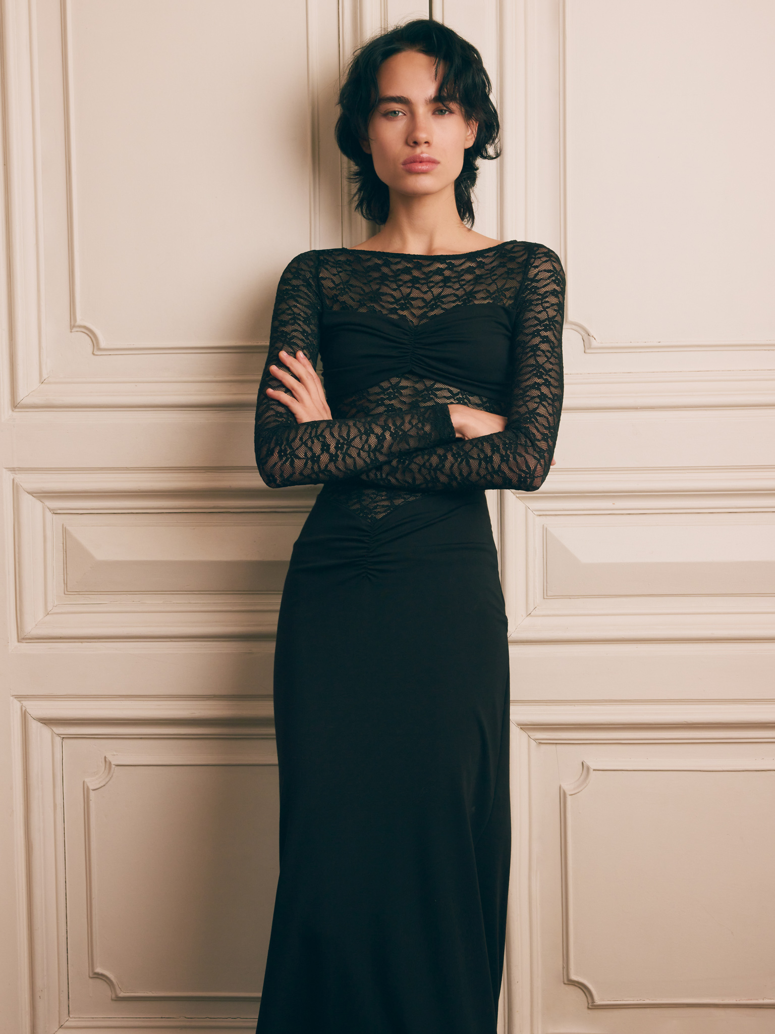 Maxi dress with lace bodice