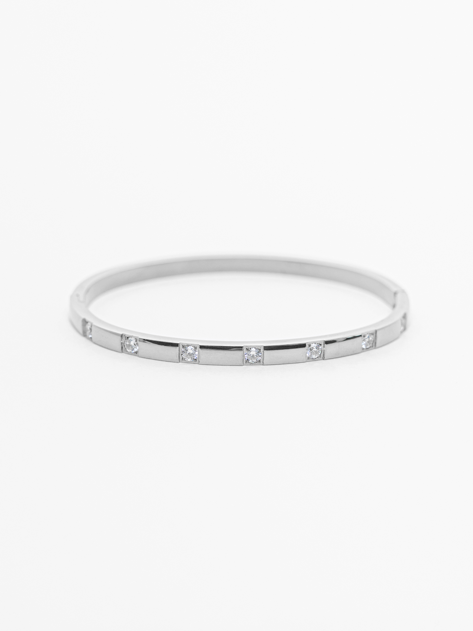 Серебристый Серебристый