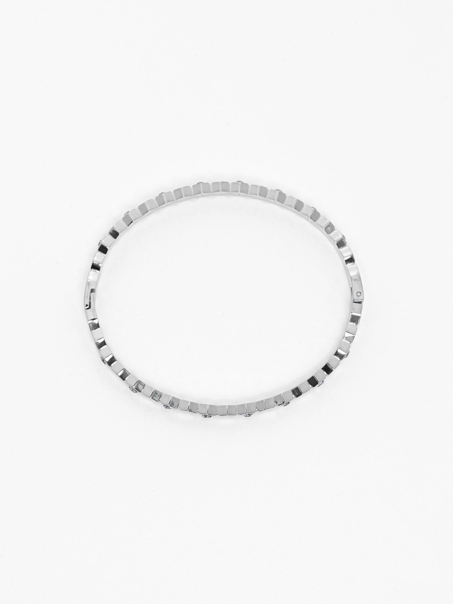 Thin metal bracelet with crystals