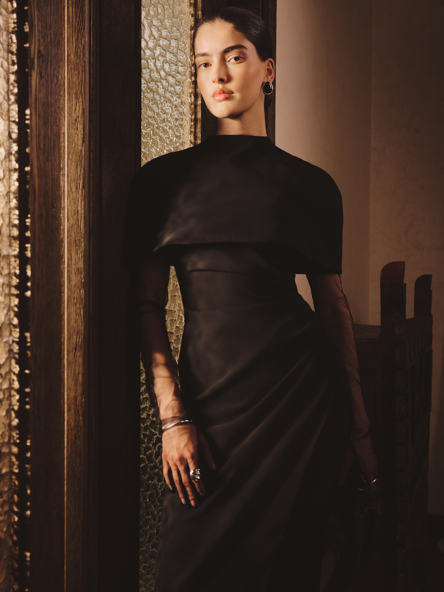 Fitted midi dress with a shoulder cape