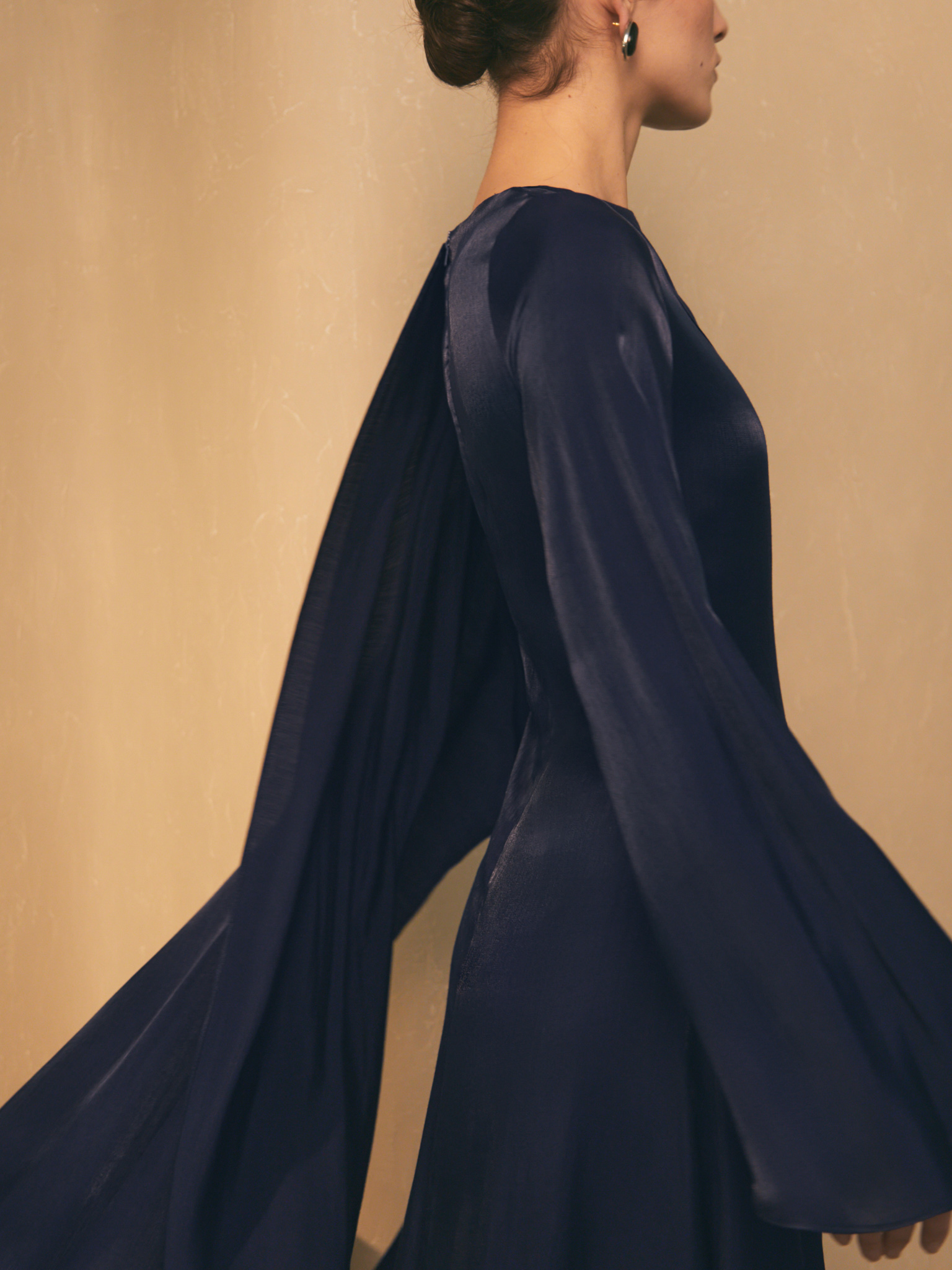 Textured maxi dress with one shoulder cape