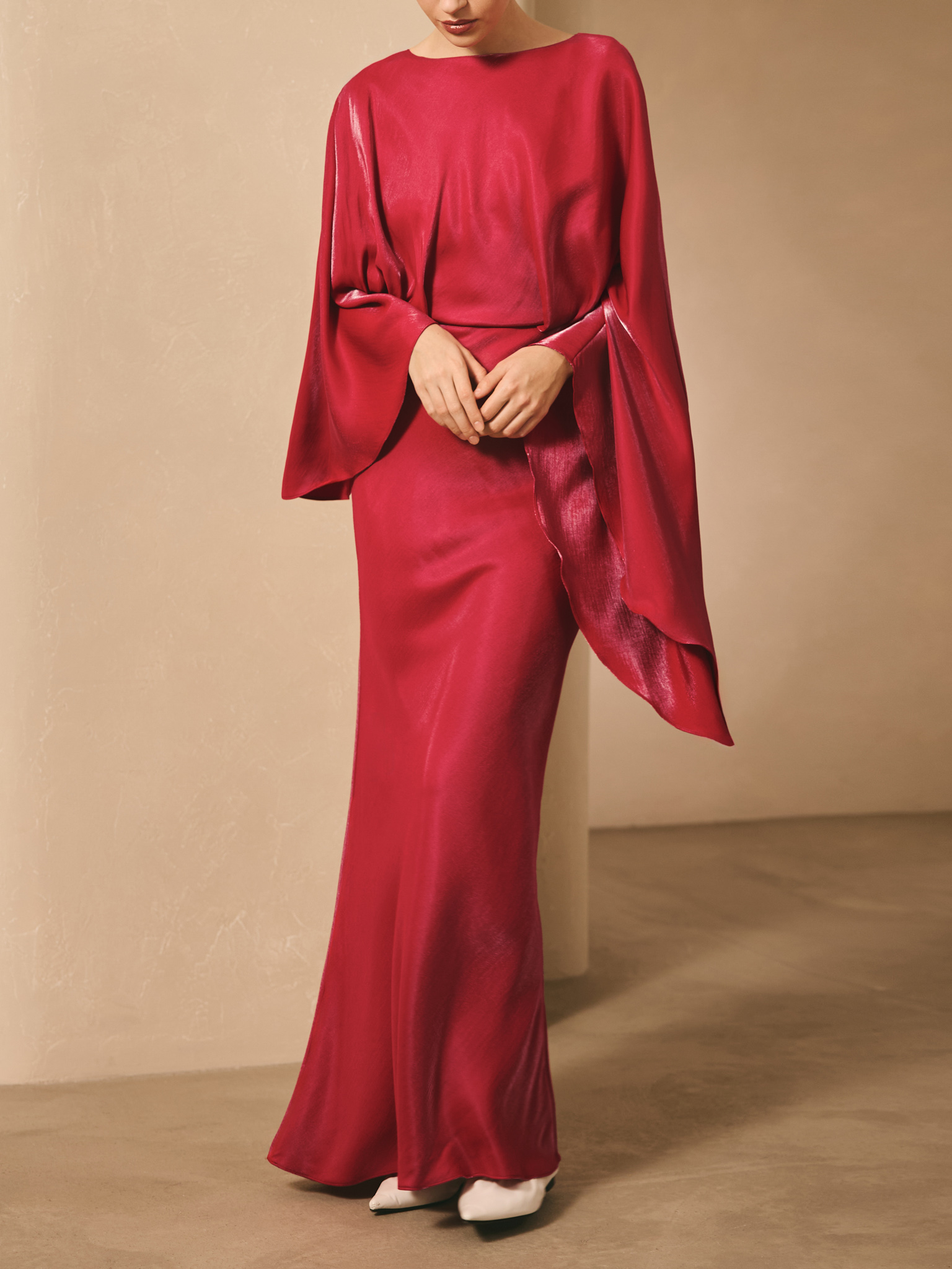 Satin maxi dress with puff sleeves
