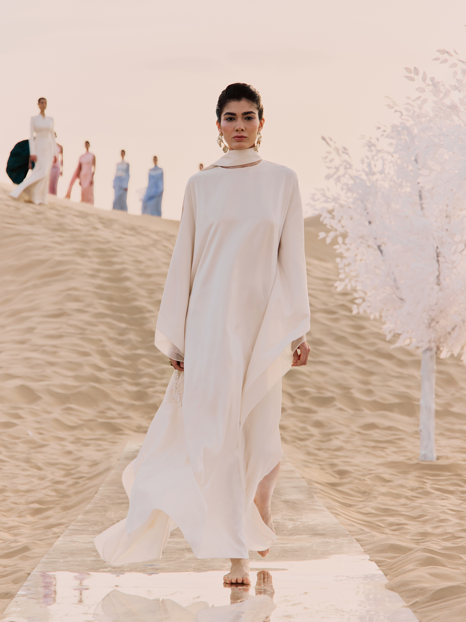 Viscose maxi dress with matching wide scarf