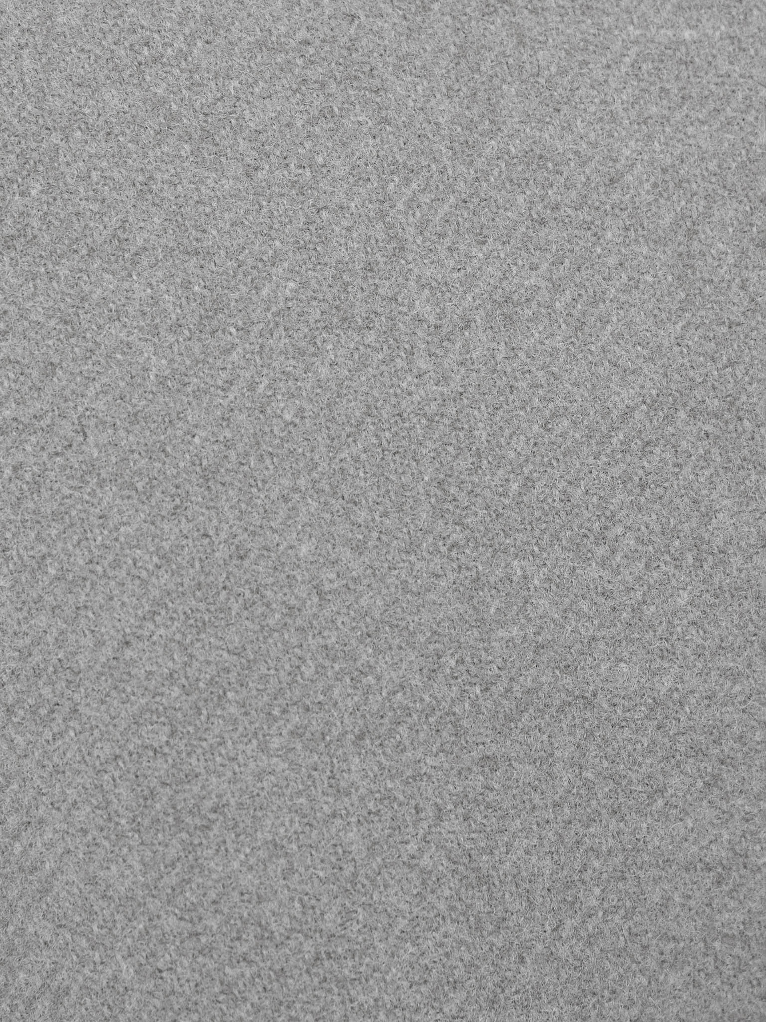 Короткое однобортное пальто с поясом в тон