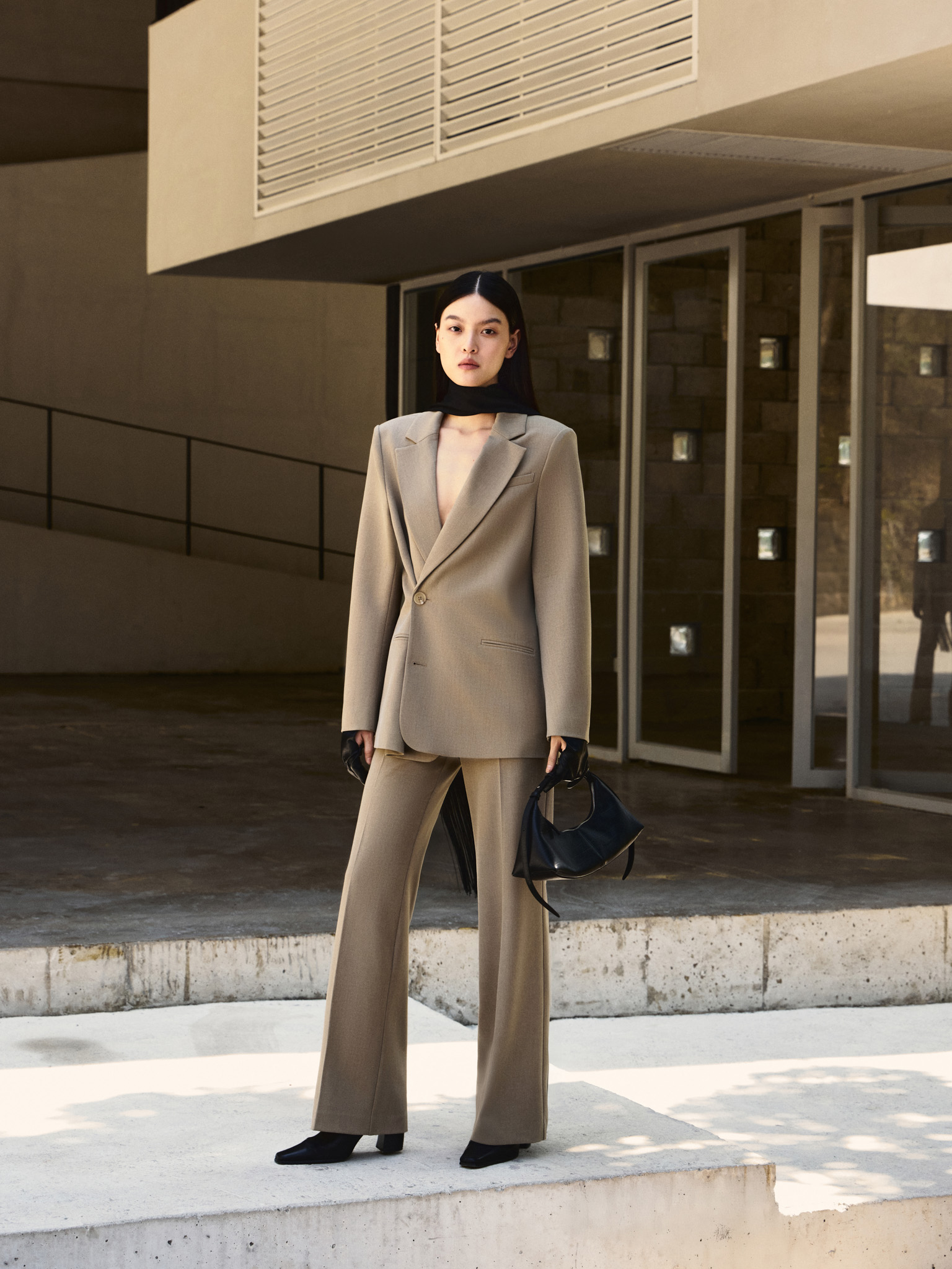 Loose suiting trousers