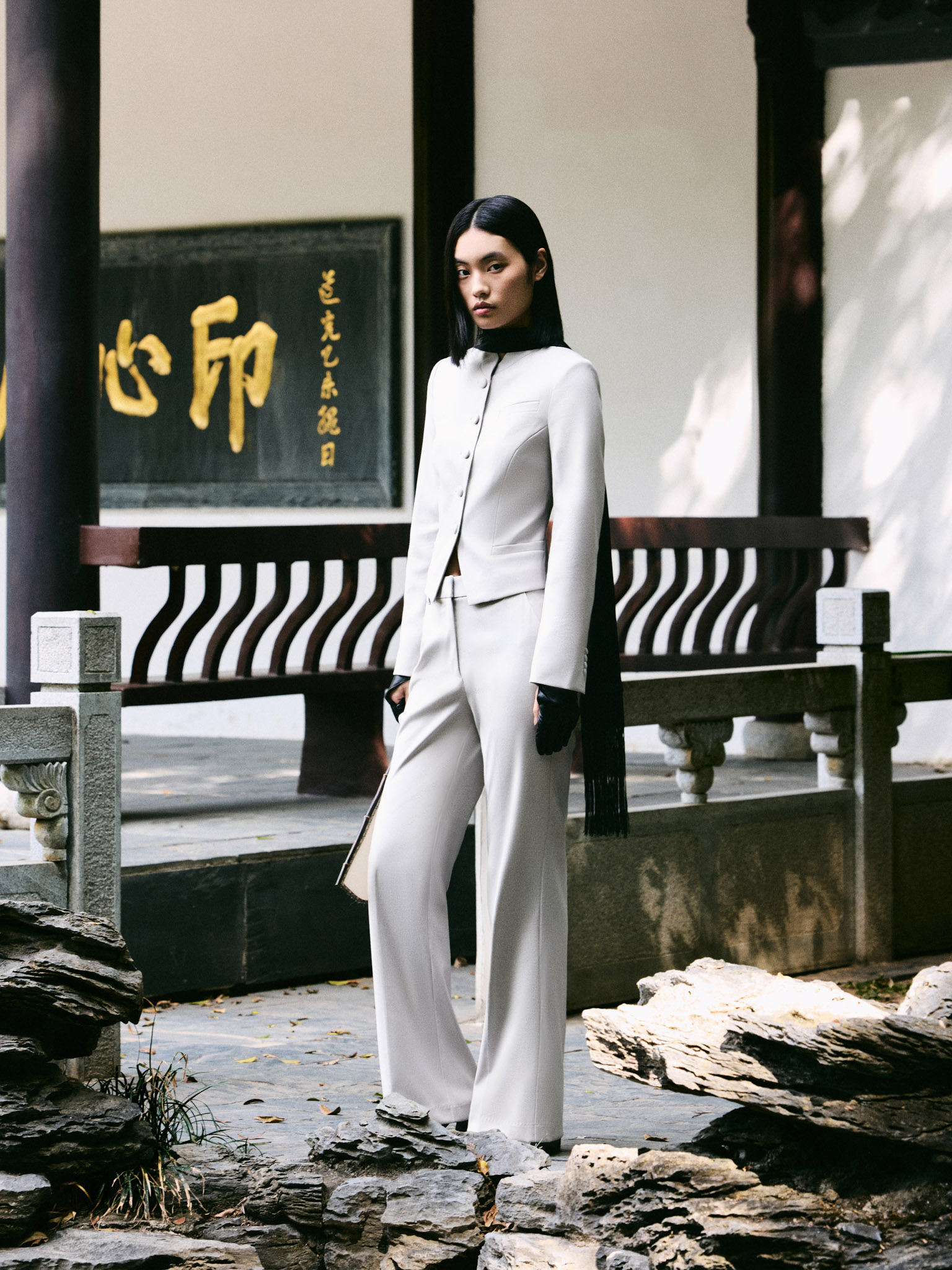 Straight mid-rise trousers