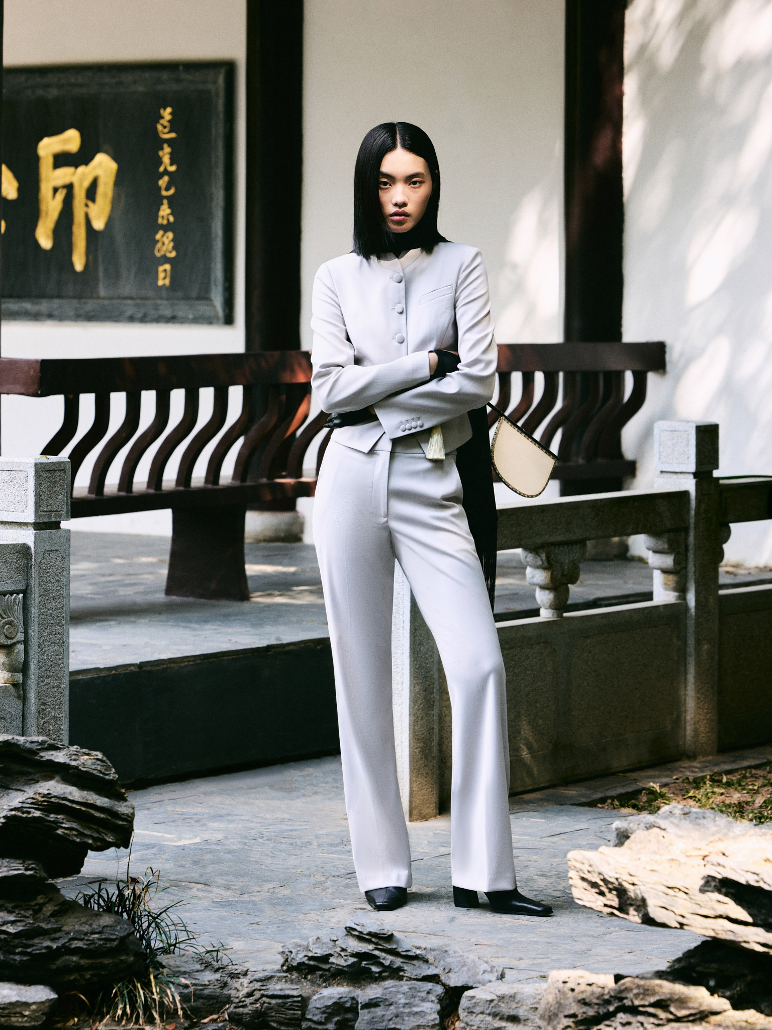 Straight mid-rise trousers