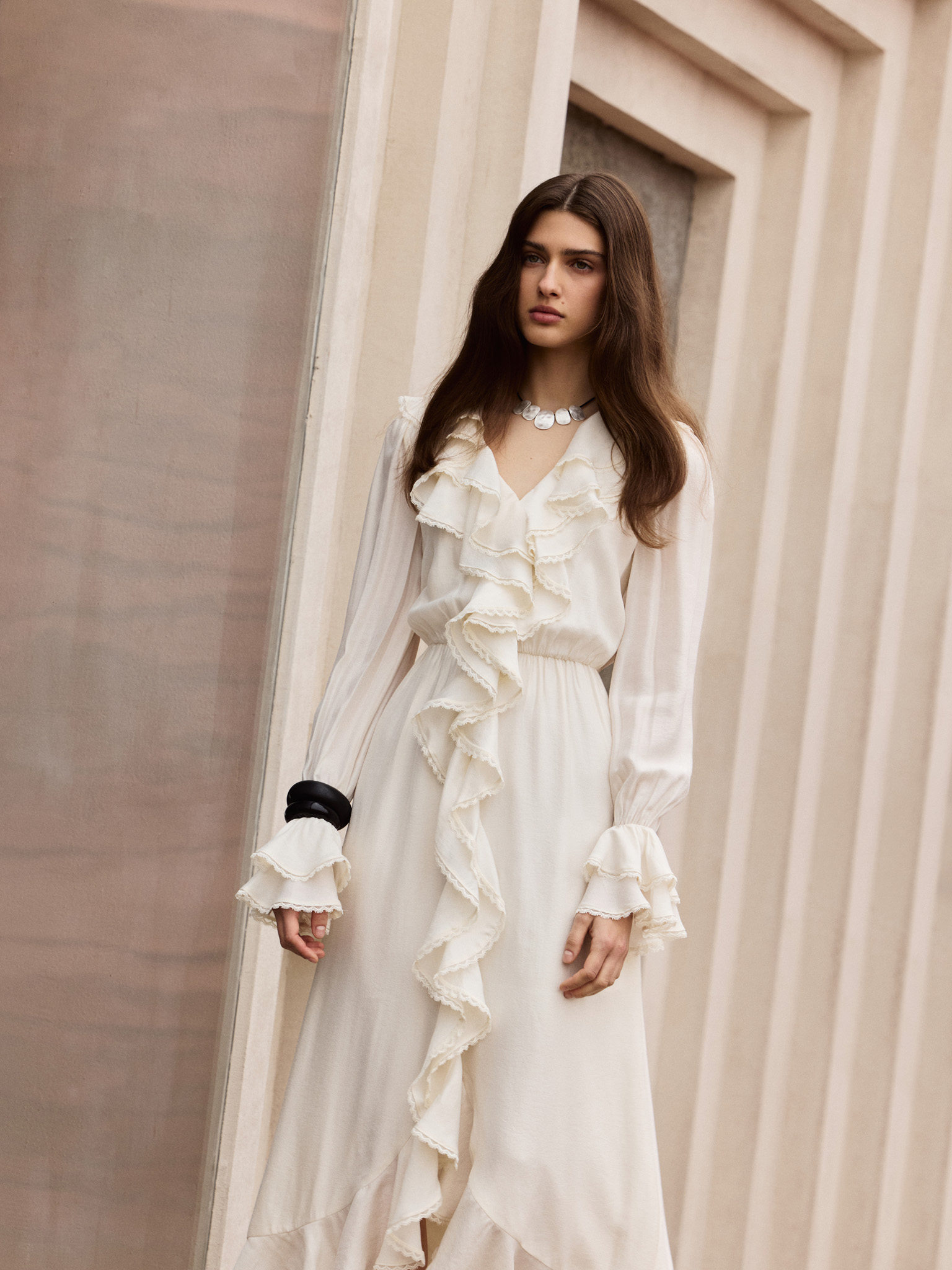 Lightweight midi dress with voluminous ruffles
