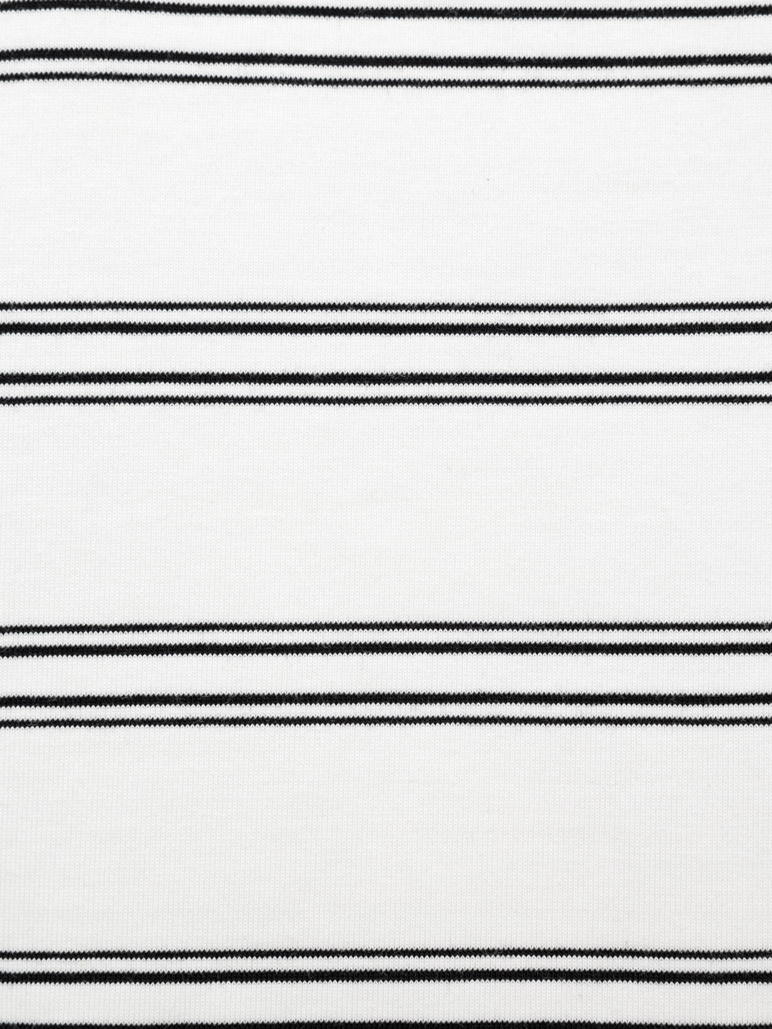 Loose-fitting cotton polo shirt with contrasting stripes