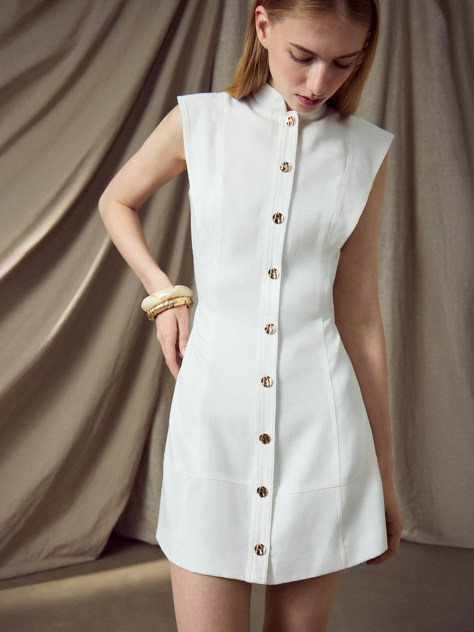 Viscose and linen mini dress with a matching belt
