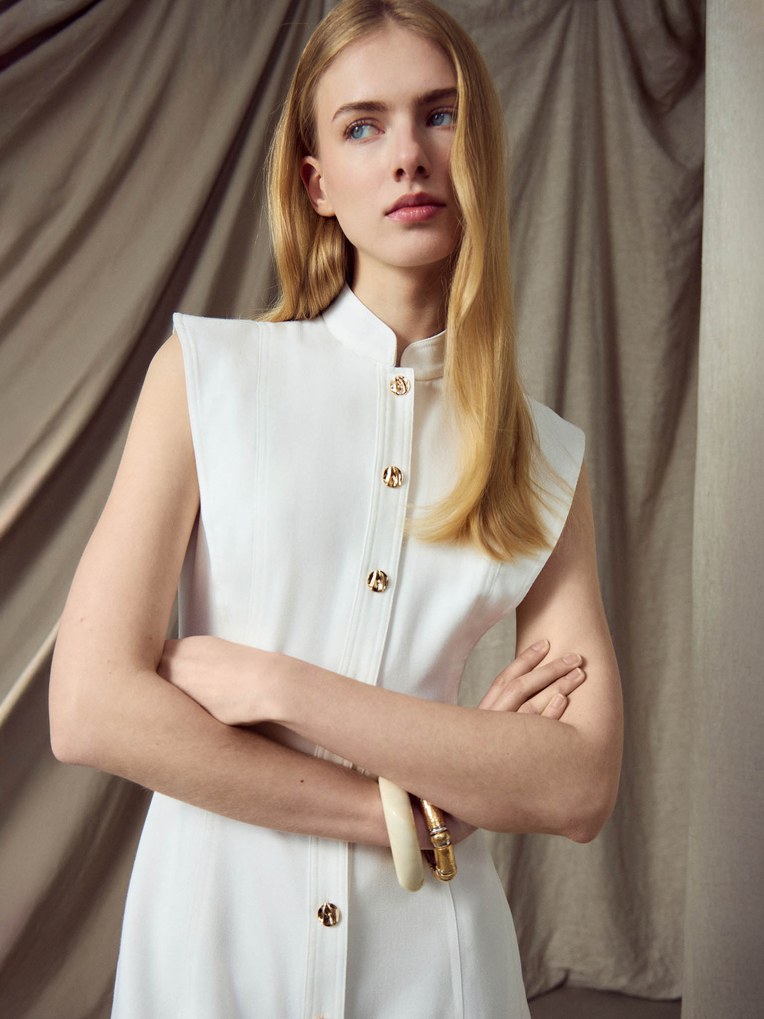 Viscose and linen mini dress with a matching belt
