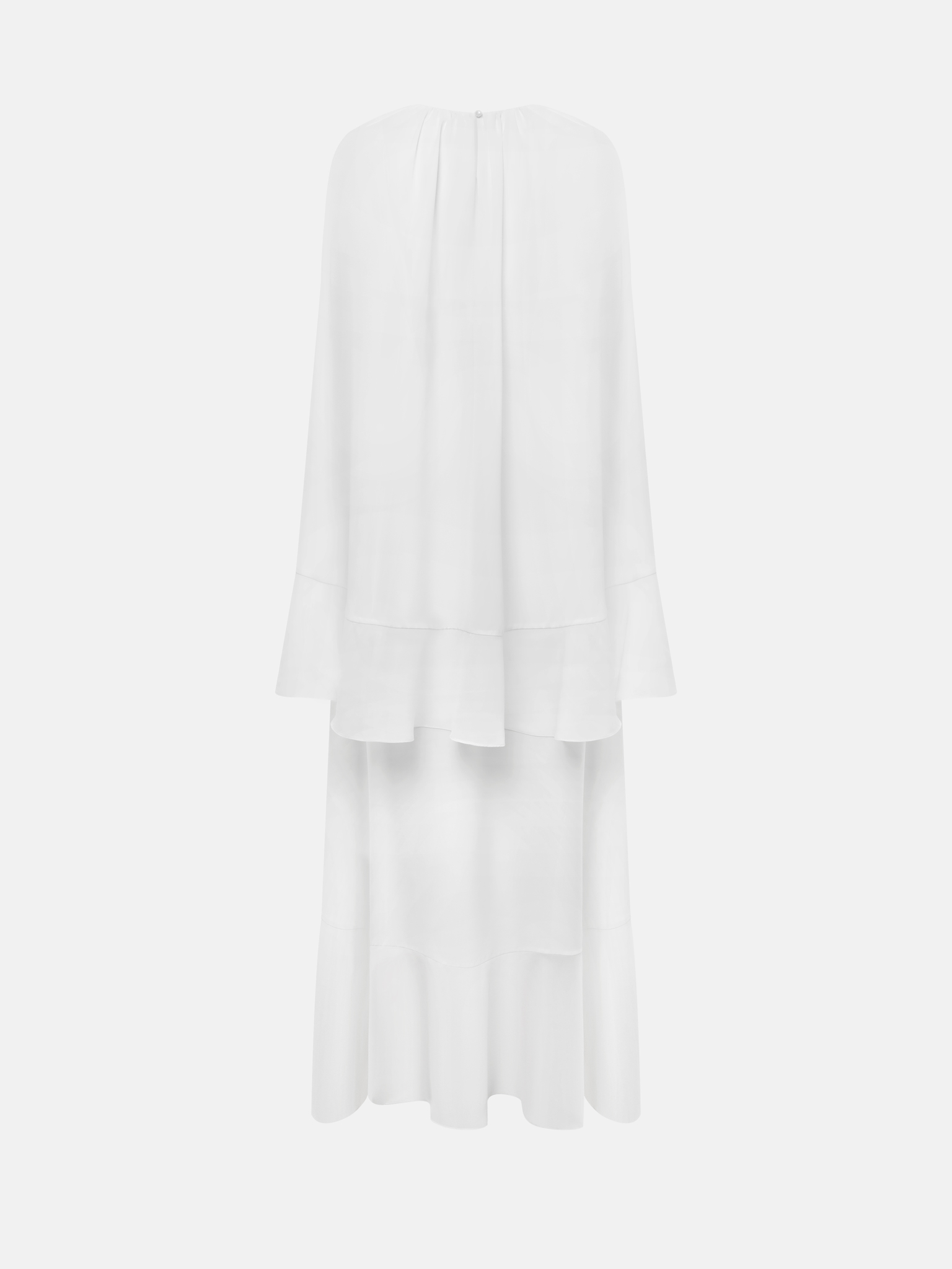Maxi dress with voluminous sleeves and draping at the waist