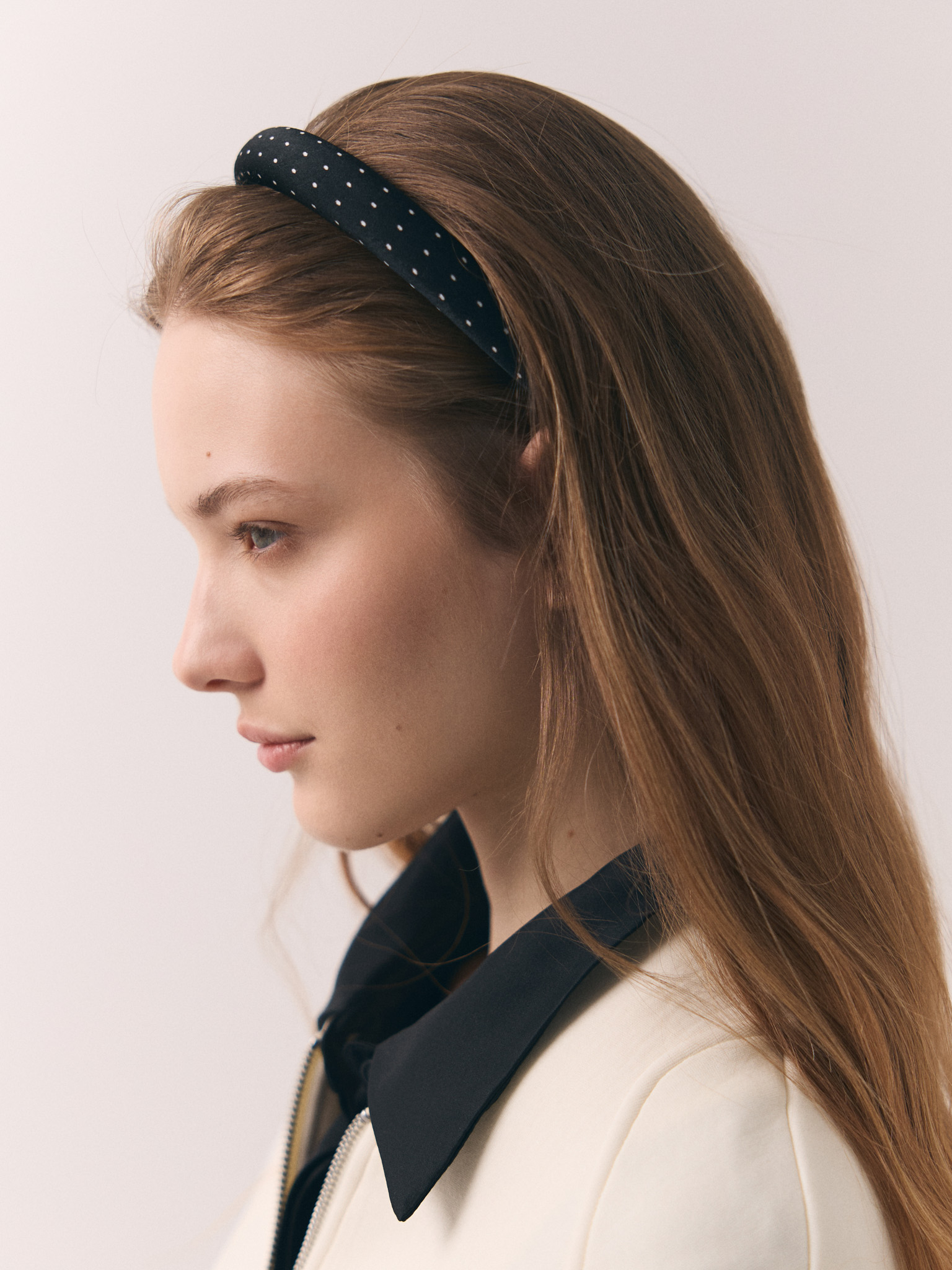 Объемный ободок для волос в горошек