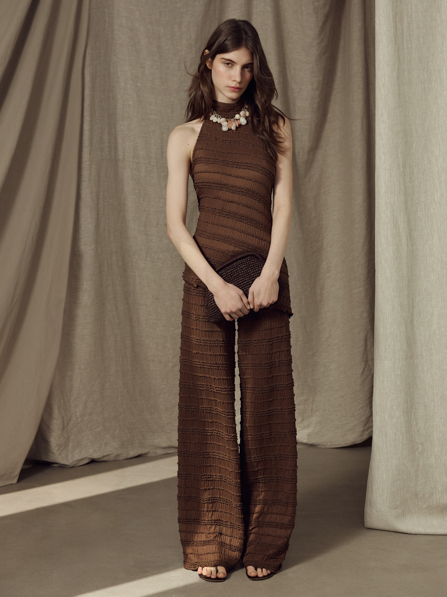 Elongated top in crinkled fabric