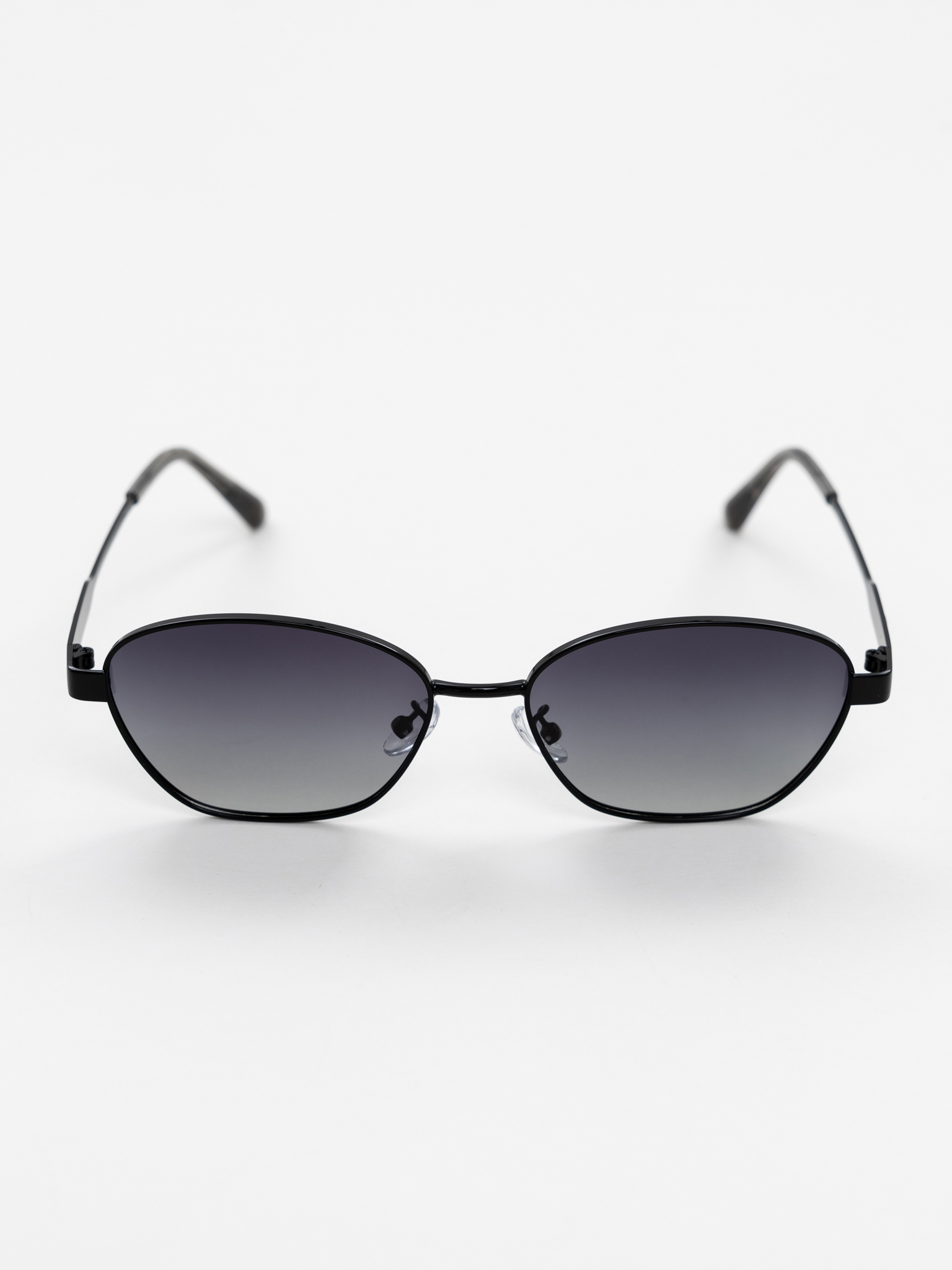 Metal-frame sunglasses