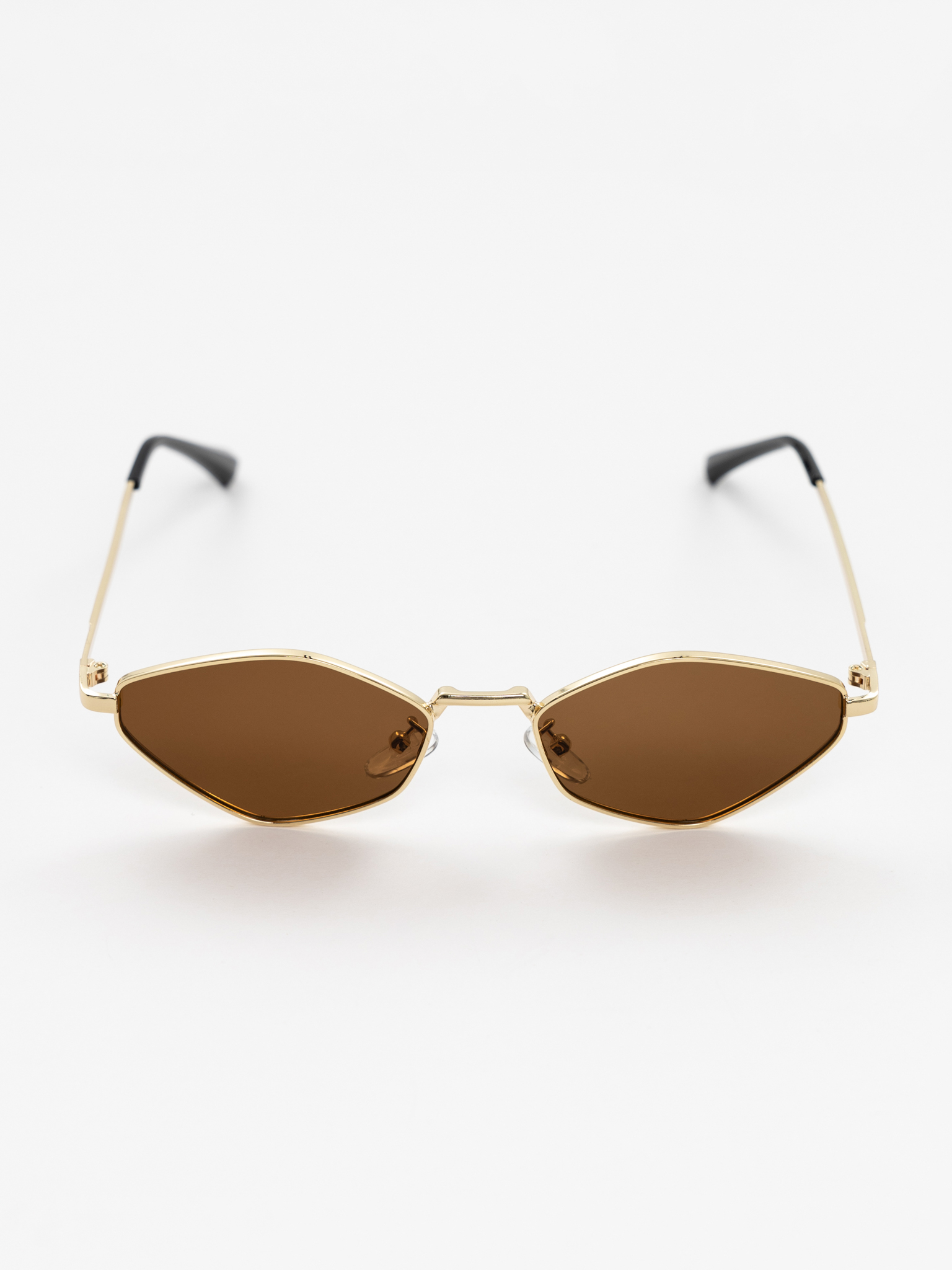 Sunglasses with metal frames and diamond-shaped lenses