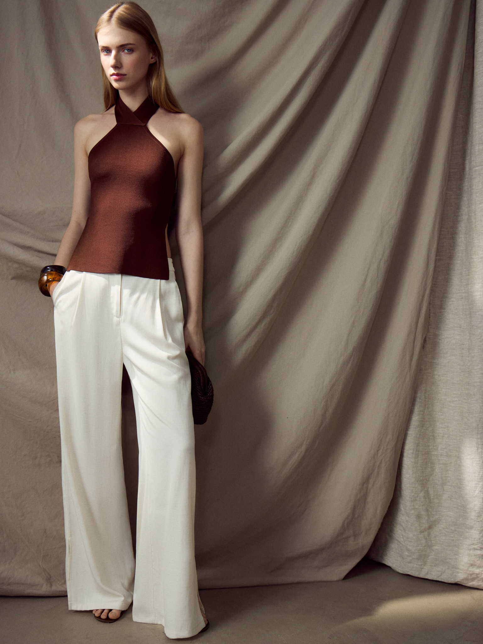 Viscose top with halter neck and open back