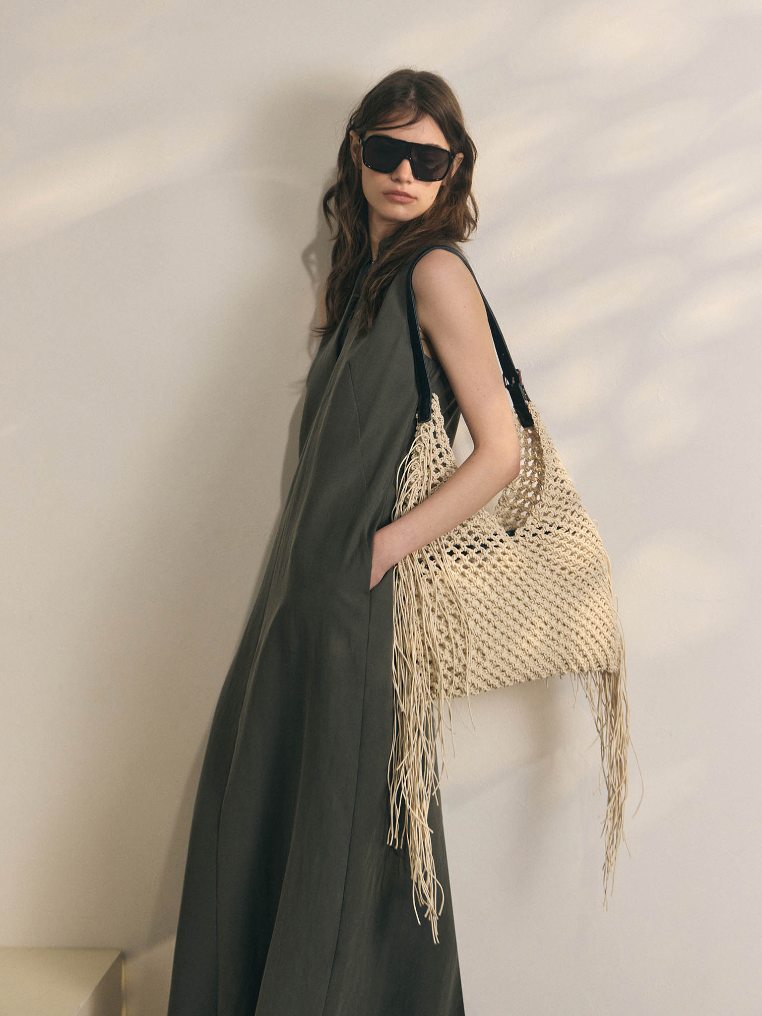 Viscose maxi dress with a metal fastening at the collar