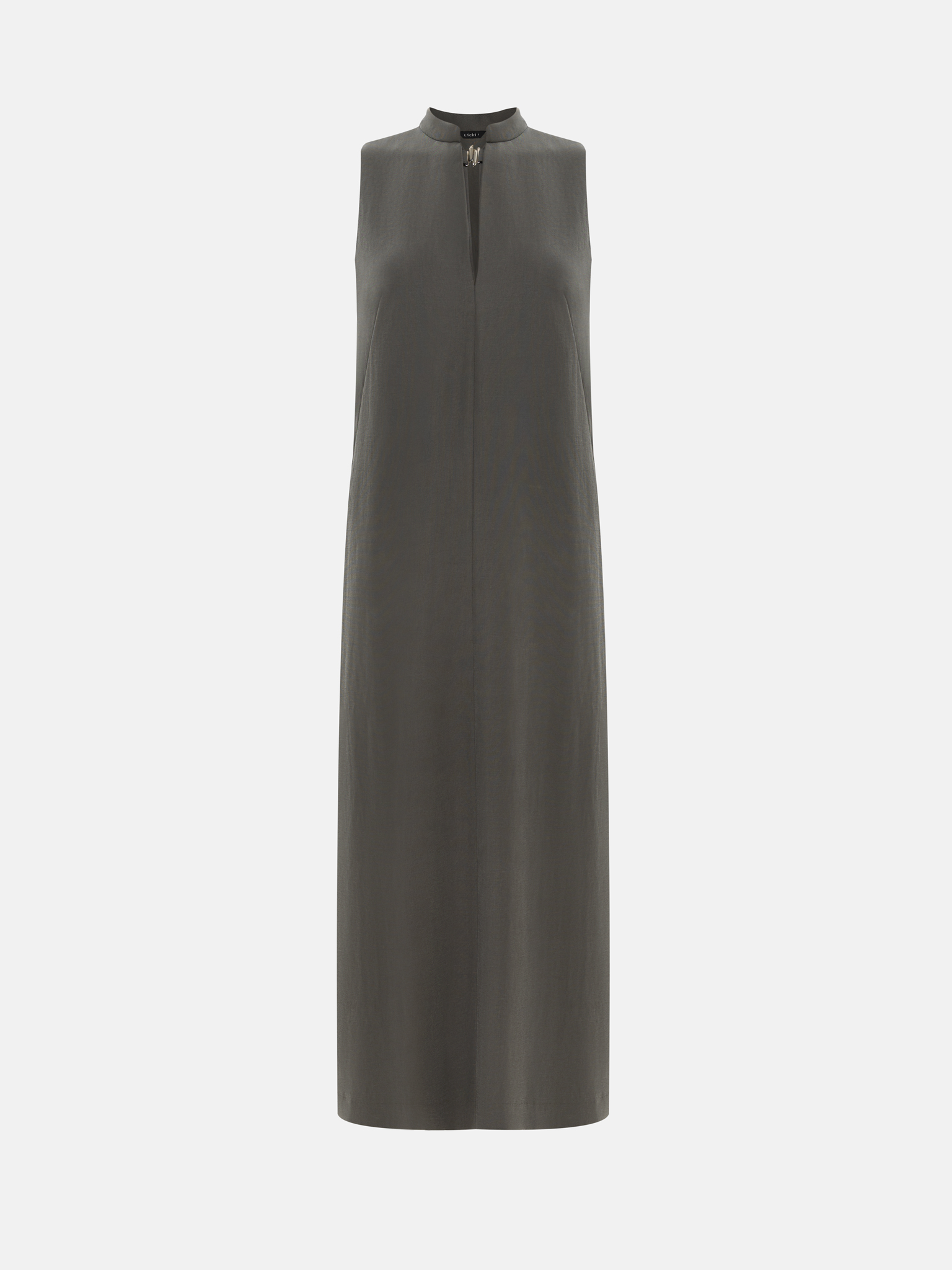Viscose maxi dress with a metal fastening at the collar