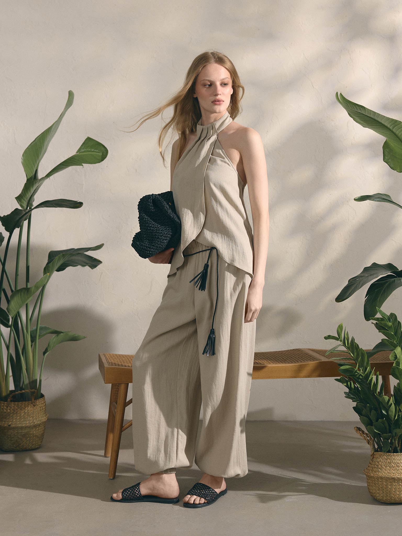 Lightweight textured trousers with elasticated cuffs